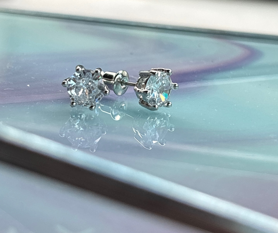 Daniella Classic Solitaires